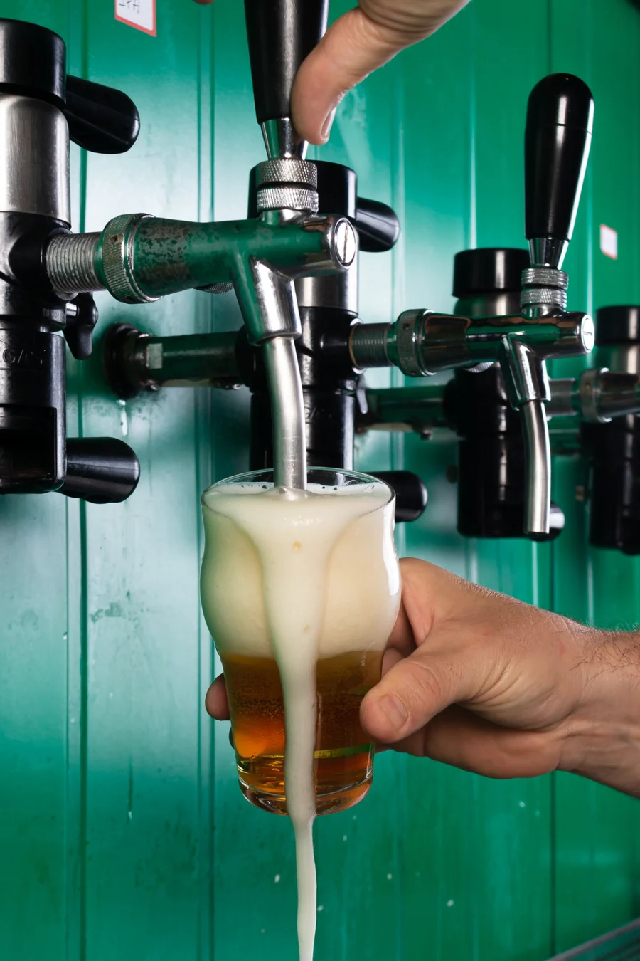 Chopp sendo servido na Vila109